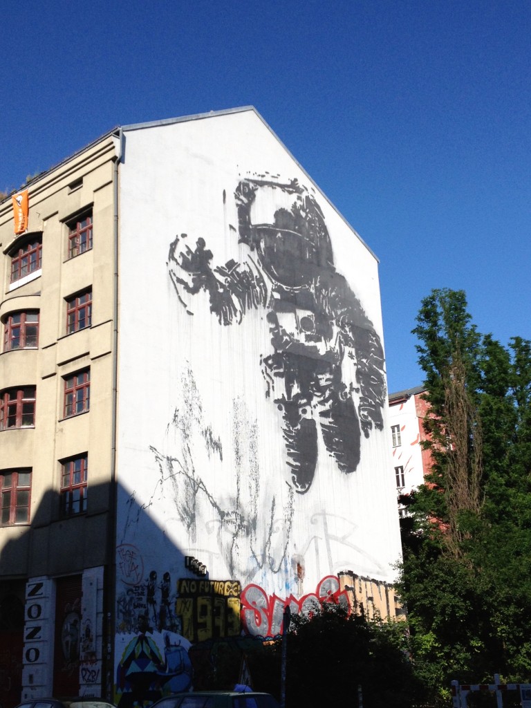 Fasadbild astronaut